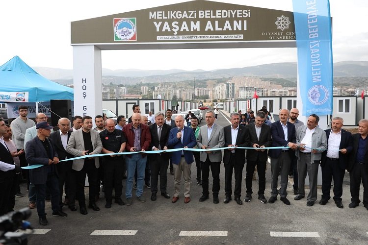 Kayseri Melikgazi depremzedelere umut oluyor -