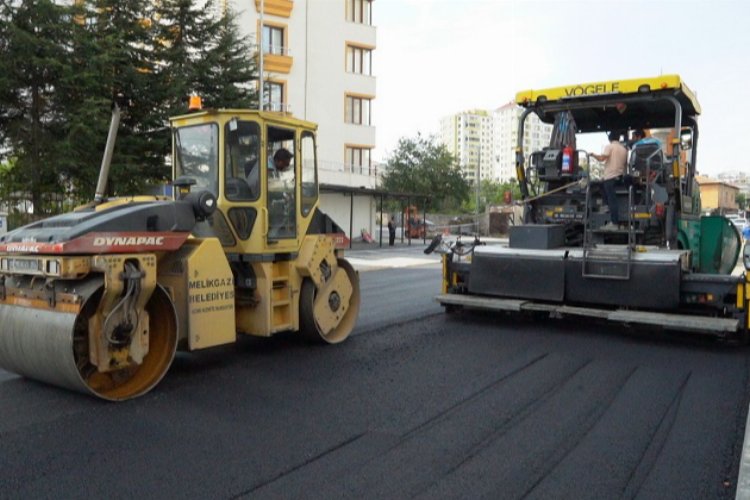 Kayseri Melikgazi'nin yolları yenileniyor -