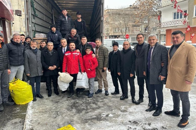 Kayseri MHP'den depremzedelere destek -