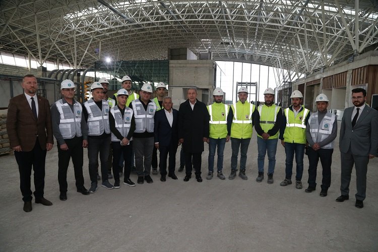 Kayseri'nin yeni havaalanına yakın takip -