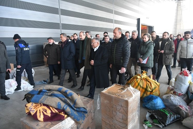 Kayseri OSB yardım toplama merkezi oldu -