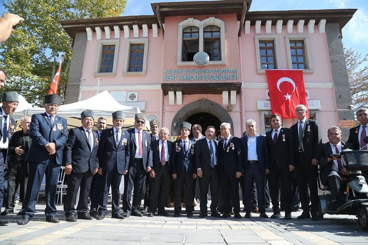 Kayseri protokolü gazileri unutmadı -