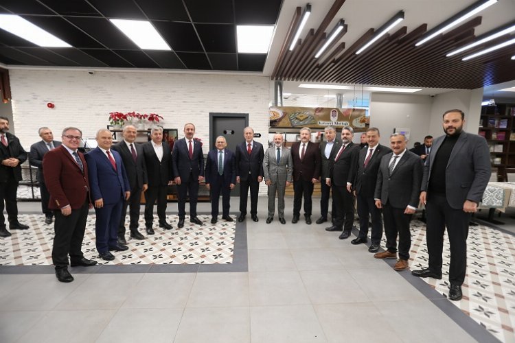 Kayseri protokolü ilçe belediye başkanlarıyla buluştu -