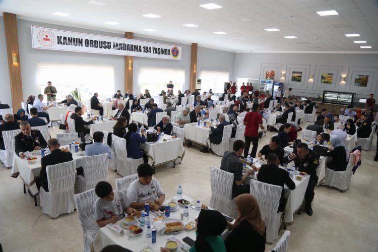Kayseri protokolünden jandarmaya 184'ncü yıl tebriği -