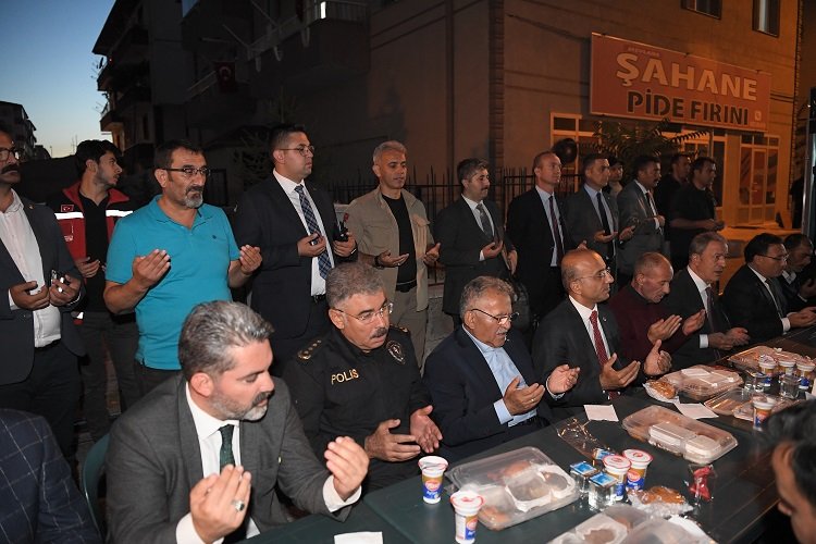 Kayseri protokolünden tanışma toplantısı -