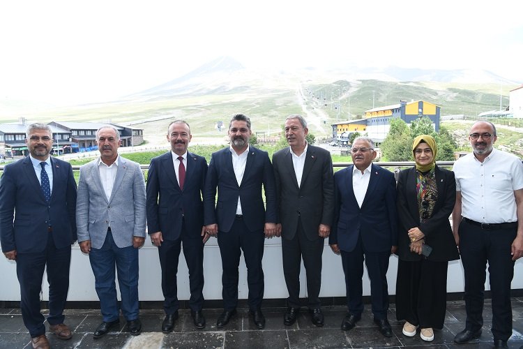Kayseri protokolünden yüksek irtifalı ziyaret -