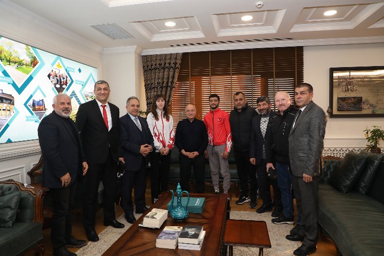 Kayseri Talas Belediyesi Dünya 2.'si sporcuları konuk etti -