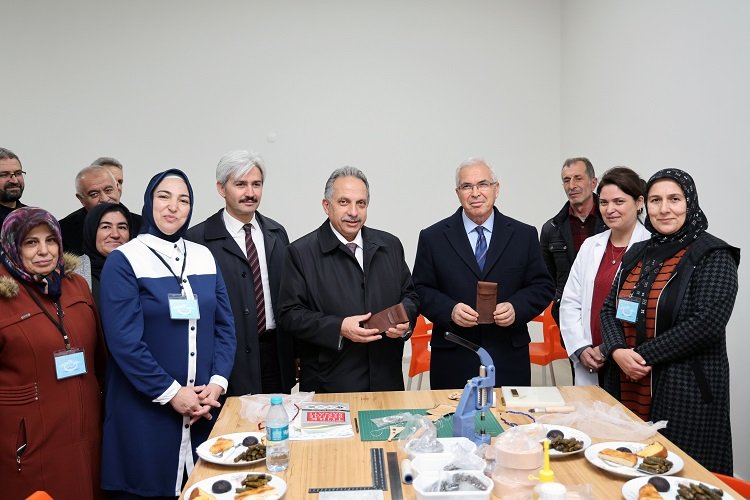 Kayseri Talas destekleri kadınlar üretti -