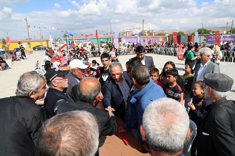 Kayseri Talas Kent Yaşam Alanı'na büyük övgü -