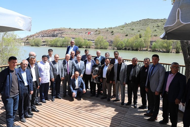 Kayseri Talas muhtarlarından Zincidere'ye tam not -
