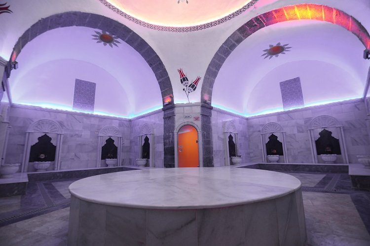 Kayseri Talas'ın tarihi hamamına ramazan ayarı -