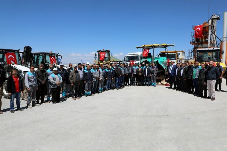 Kayseri Talas'ta asfalt sezonu açıldı -