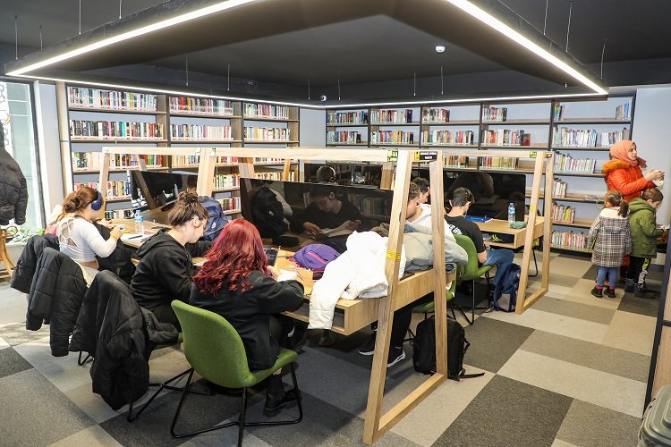 Kayseri Talas'ta kütüphaneler açıldı -