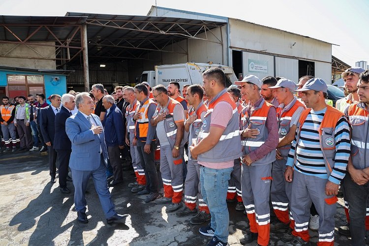 Kayseri Talas'ta mesai renkli başladı -