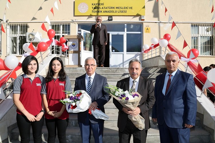 Kayseri Talas'ta yeni eğitim yılı heyecanı -