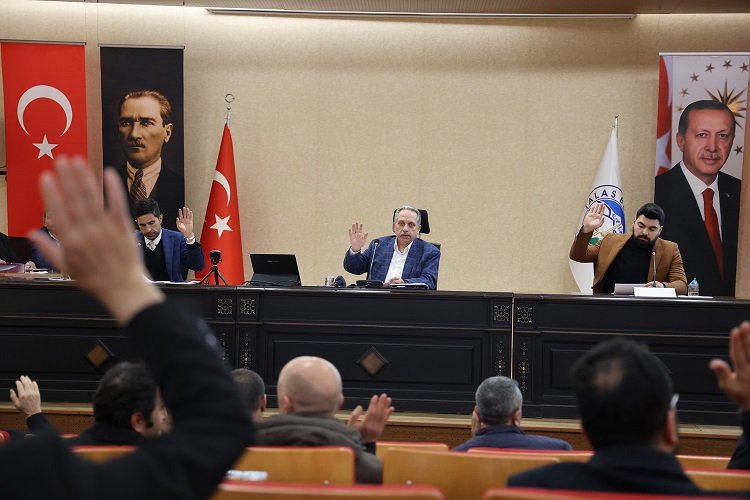 Kayseri Talas'tan deprem bölgesine 10 milyon lira -
