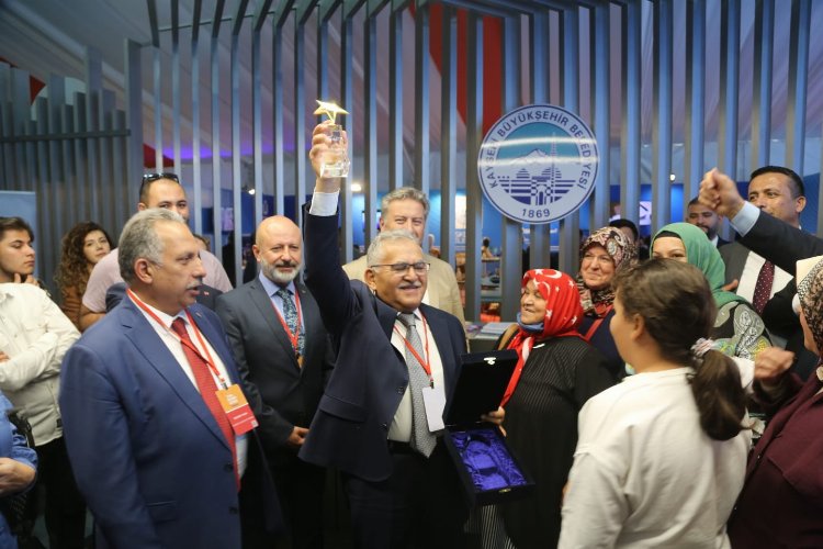 Kayseri'ye 11 'büyük' ödül -