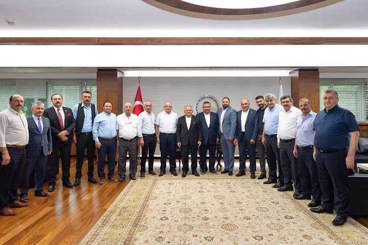 Kayseri ziraat odalarından Büyükkılıç'a ziyaret -