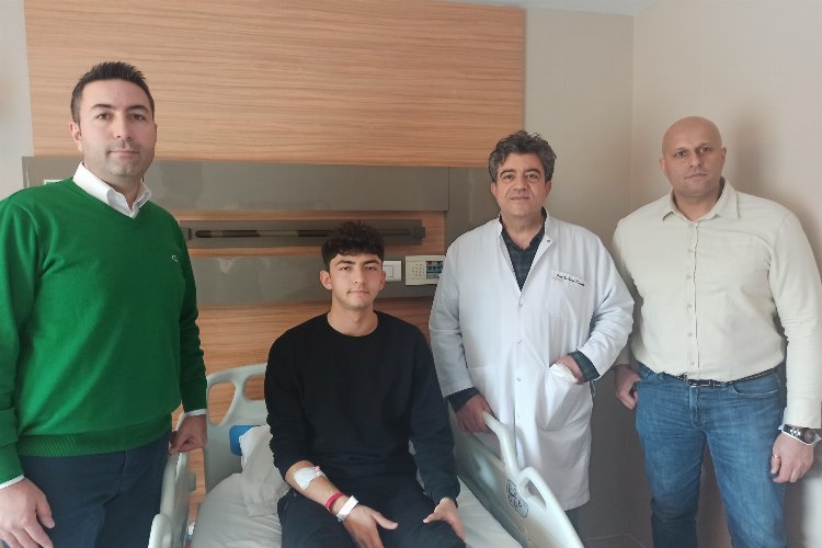Kayserispor'un U19 takımı futbolcusu ameliyat oldu -