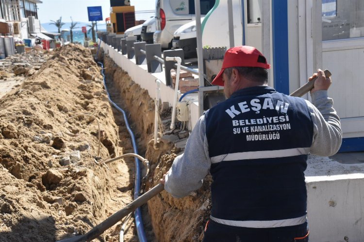 Keşan Belediyesi Erikli Sahili’ndeki içme suyu abone bağlantılarına başladı -