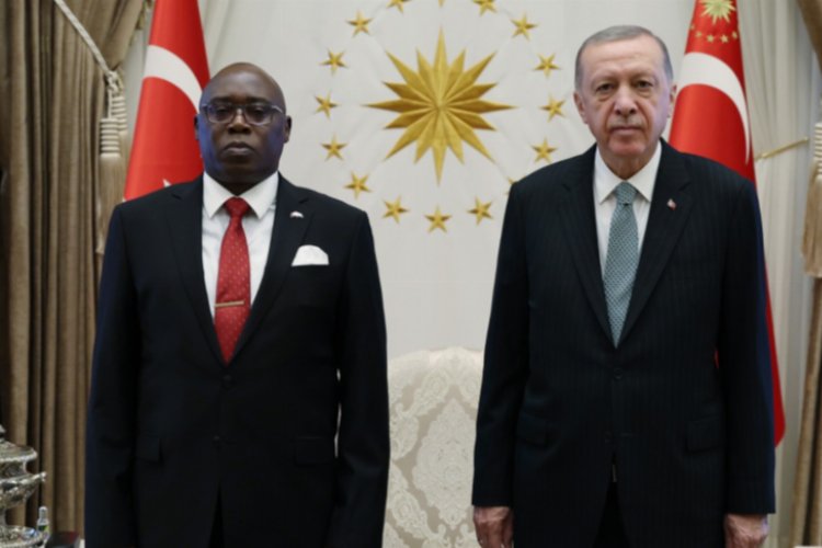 Kenya Büyükelçisi'nden Cumhurbaşkanı Erdoğan'a güven mektubu -