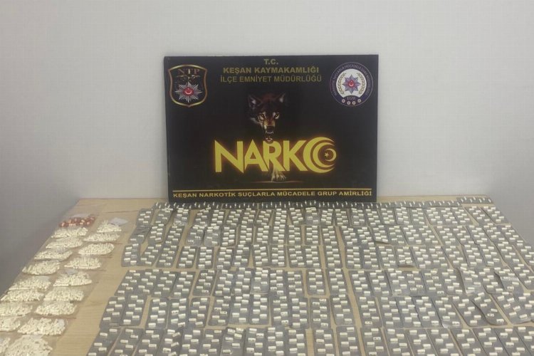 Keşan'da sentetik ecza hapla yakalanan 2 kişi tutuklandı -
