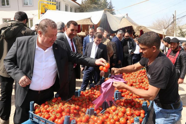 Kilis Polateli’ne, semt pazarı -