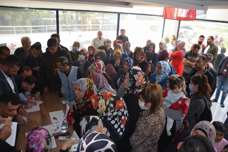 Kilis'te bin çocuğa bayramlık -