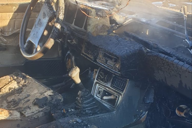 Kilis'te seyir halindeki otomobilde yangın -