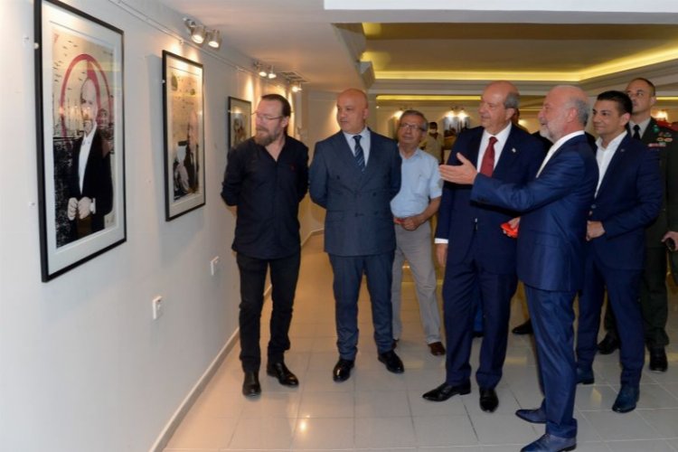 KKTC'de ödüllü akademisyenlerin eserleri sergileniyor -