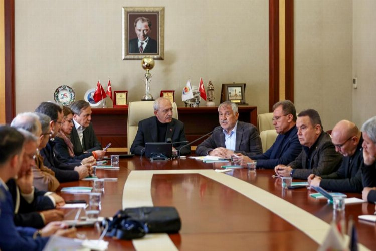 Kılıçdaroğlu, Büyükşehirli başkanlarla Hatay'da -