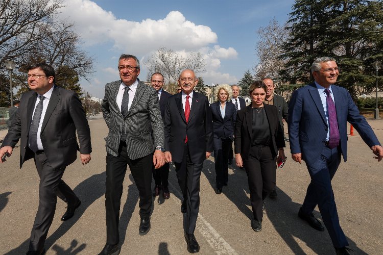 Kılıçdaroğlu TİP ve SOL ile görüşme yaptı -