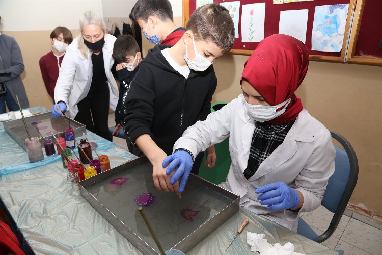 KO-MEK ebru sanatını miniklere tanıttı -