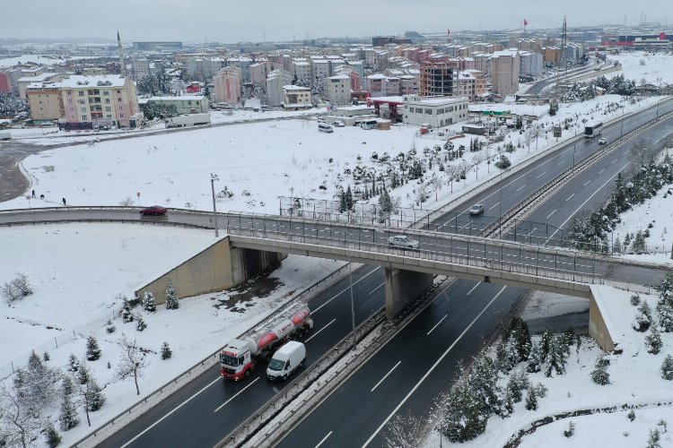 Kocaeli Çayırova'daki yeni köprü için ilk adım atıldı -