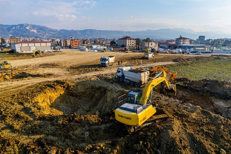 Kocaeli Büyükşehir ile AFAD'dan Hatay Defne'ye çadır kent -