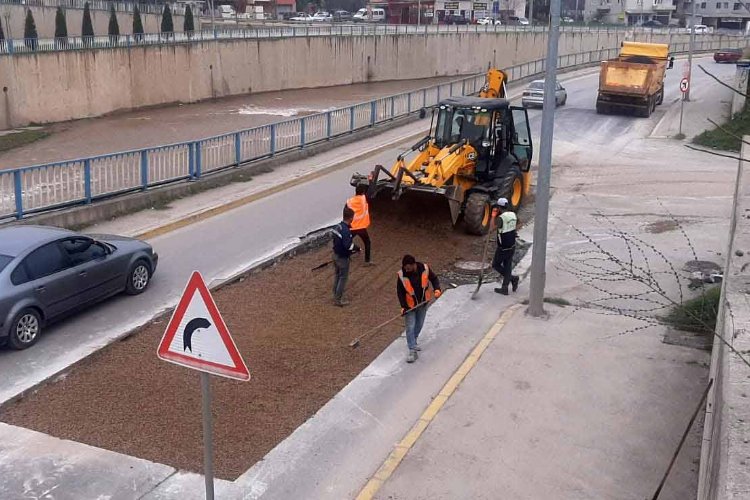 Kocaeli Büyükşehir kendi ürettiği asfaltı kullanıyor -