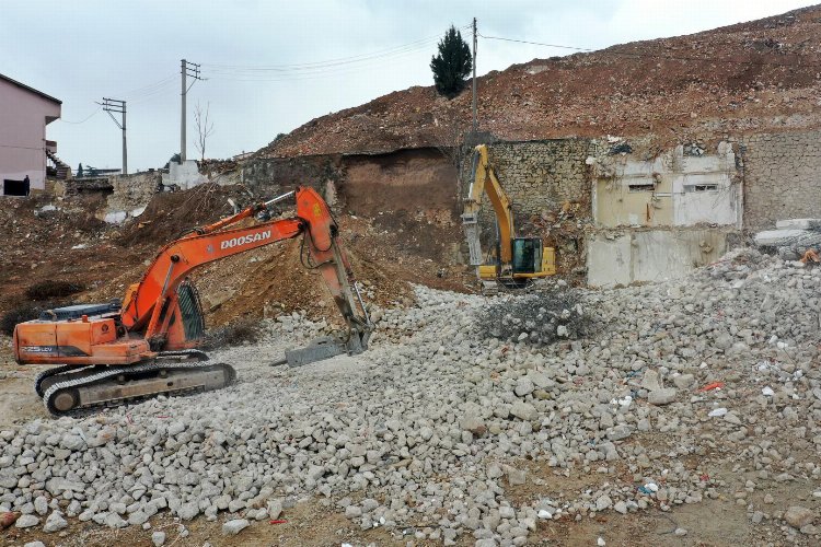 Kocaeli Cedit’te son 4 bina kaldı -