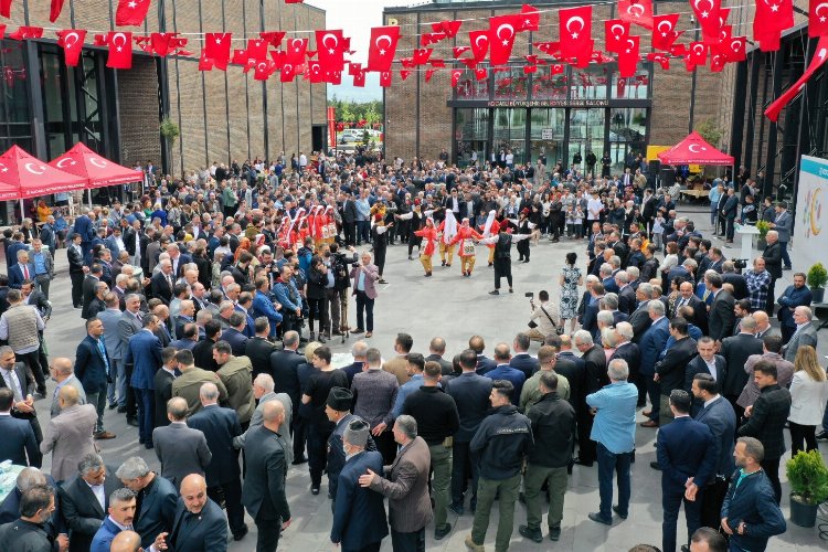 Kocaeli'de 34. kent bayramlaşmasına yoğun ilgi -