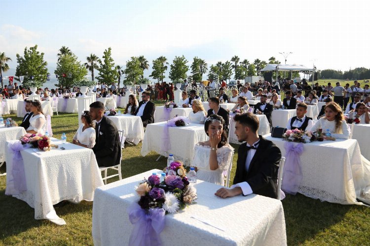 Kocaeli'de 36 Roman çifte toplu nikâh -