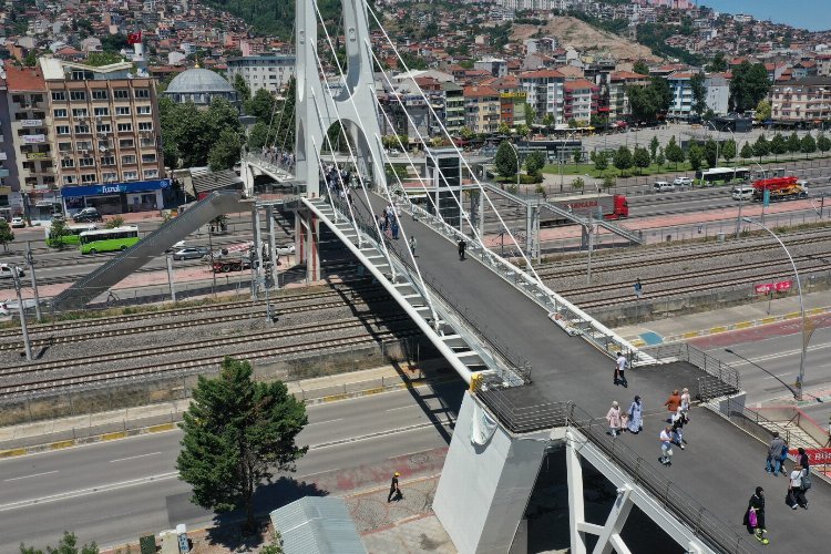 Kocaeli'de aynı anda 500 noktada üstyapı çalışması -