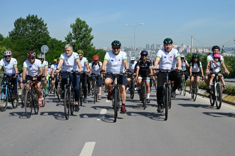Kocaeli'de çevre için pedal çevirdiler -