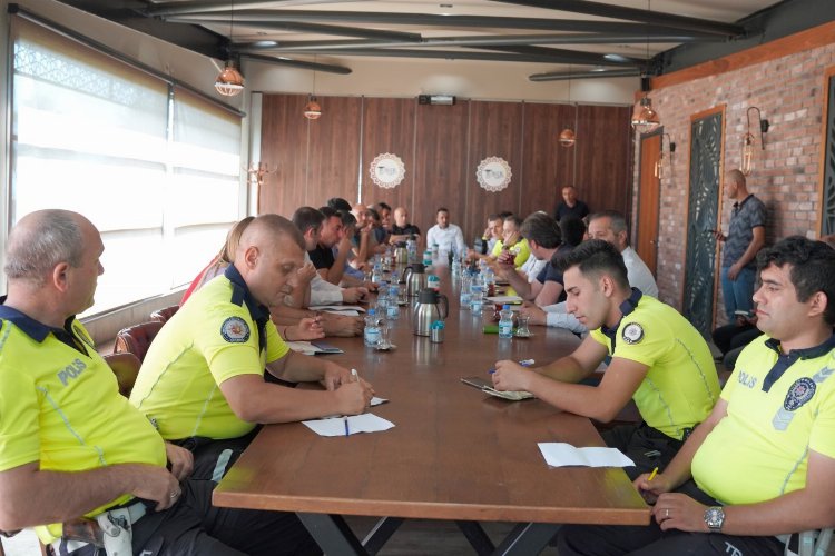 Kocaeli'de okul servis araçları için istişare -