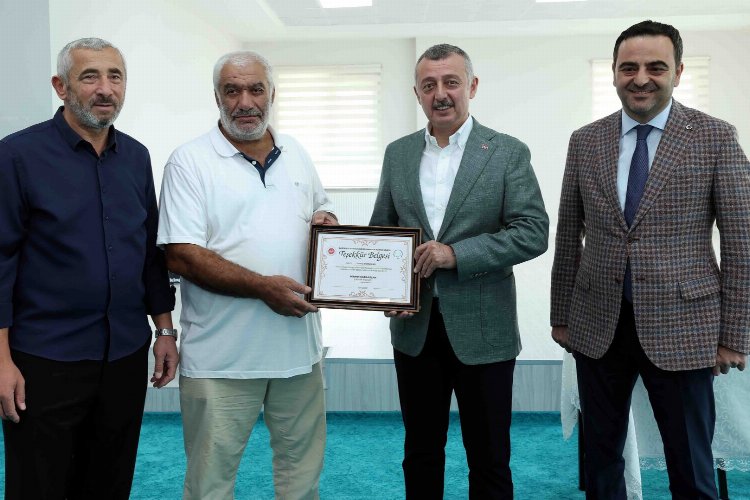 Kocaeli'de okul yaptıran hayırseverlere teşekkür -