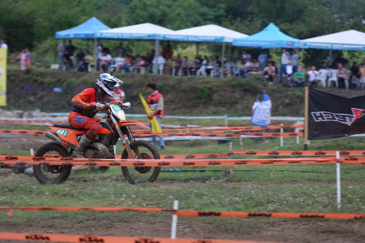 Kocaeli'de 'Süper Enduro' nefesleri kesti -