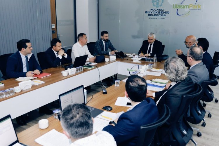 Kocaeli'de ulaşım masaya yatırıldı -