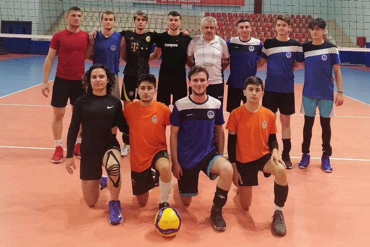 Kocaeli'de voleybolda geleceğin temelleri atılıyor -