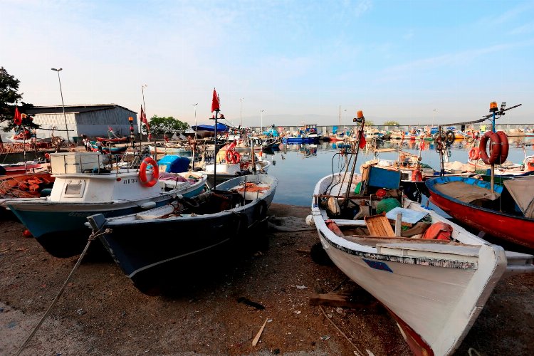 Kocaeli'de yeni sezon öncesi balıkçılara destek -