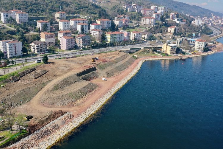 Kocaeli Değirmendere-Halıdere sahil düzenlemesi sürüyor -