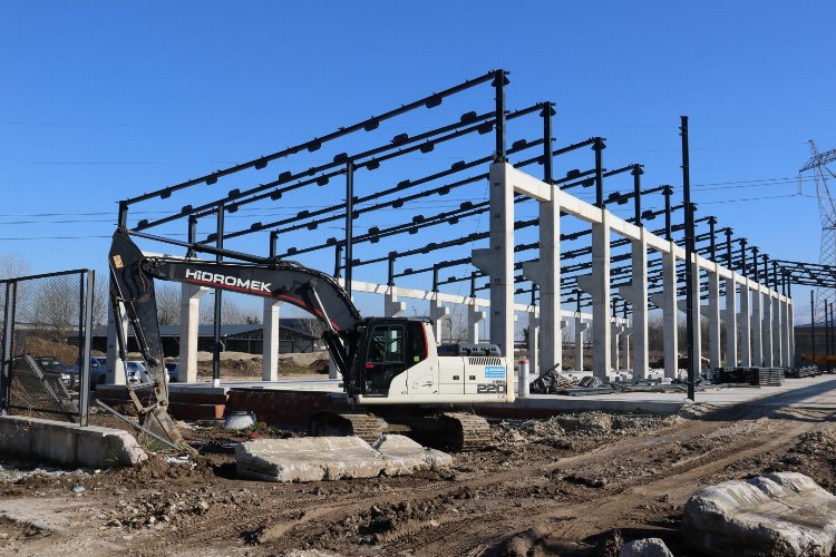 Kocaeli distilasyon tesisinde yoğun imalat devam ediyor -