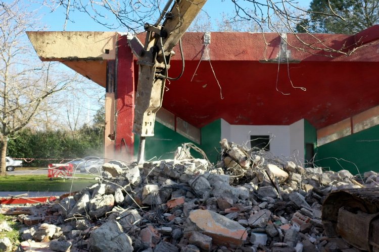Kocaeli Fuarı’nda 52 yapı yıkıldı -